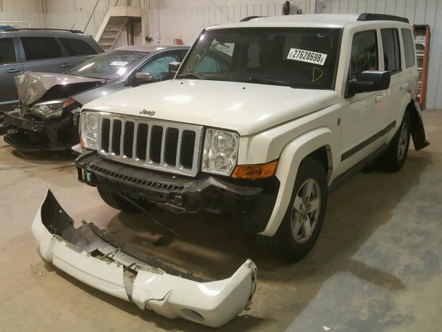1J8HG48P67C601096 - 2007 JEEP COMMANDER WHITE photo 2
