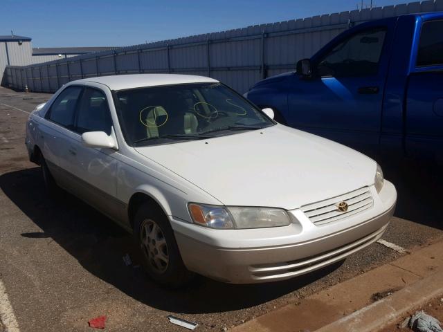 JT2BG22K5X0325695 - 1999 TOYOTA CAMRY LE WHITE photo 1