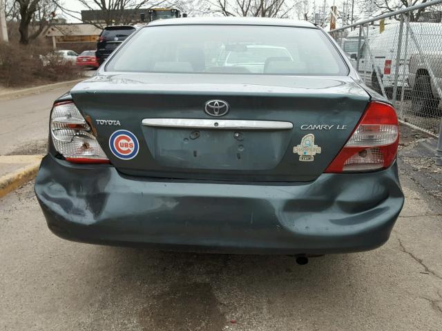 4T1BE32KX2U508249 - 2002 TOYOTA CAMRY LE GREEN photo 9