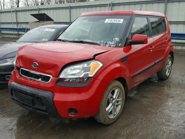 KNDJT2A29B7256901 - 2011 KIA SOUL + RED photo 2