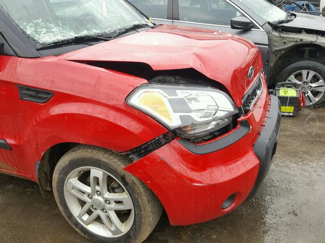 KNDJT2A29B7256901 - 2011 KIA SOUL + RED photo 9