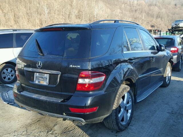 4JGBB8GB2BA659943 - 2011 MERCEDES-BENZ ML 350 4MA BLACK photo 4