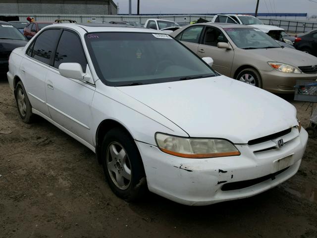 1HGCG1653YA012426 - 2000 HONDA ACCORD EX WHITE photo 1