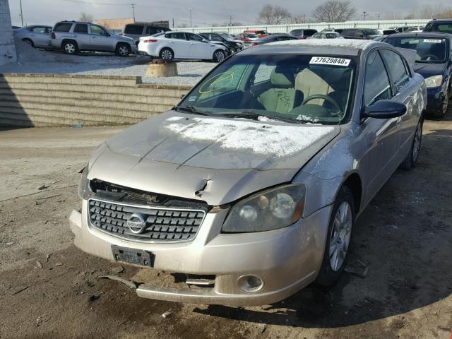 1N4AL11D45C327791 - 2005 NISSAN ALTIMA S GOLD photo 2