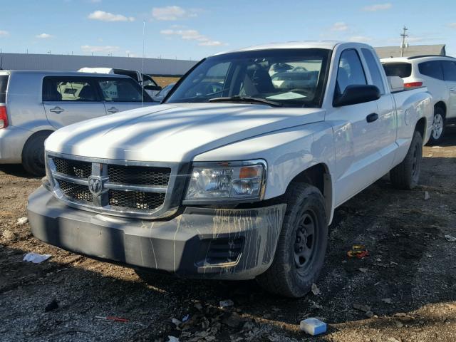 1D7HE22K18S556712 - 2008 DODGE DAKOTA ST WHITE photo 2