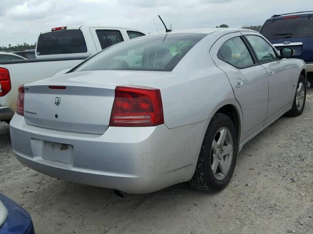 2B3KA43GX8H267502 - 2008 DODGE CHARGER GRAY photo 4