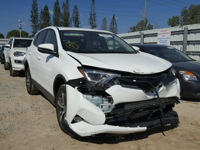 JTMRFREV7JJ718414 - 2018 TOYOTA RAV4 ADVEN WHITE photo 1