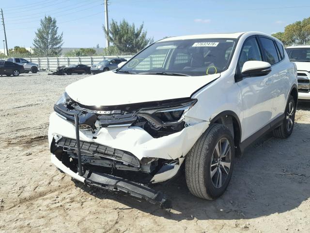 JTMRFREV7JJ718414 - 2018 TOYOTA RAV4 ADVEN WHITE photo 2