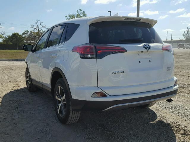 JTMRFREV7JJ718414 - 2018 TOYOTA RAV4 ADVEN WHITE photo 3