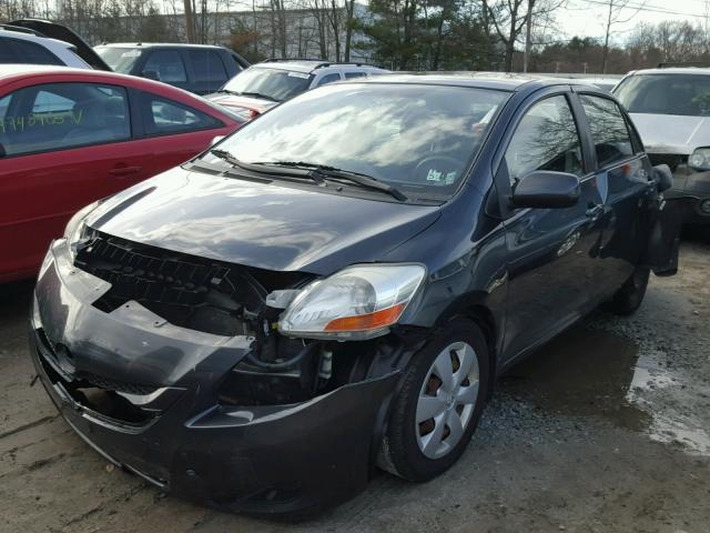 JTDBT923984037435 - 2008 TOYOTA YARIS GRAY photo 2