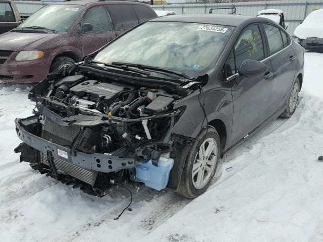 1G1BE5SM1H7235381 - 2017 CHEVROLET CRUZE LT GRAY photo 2