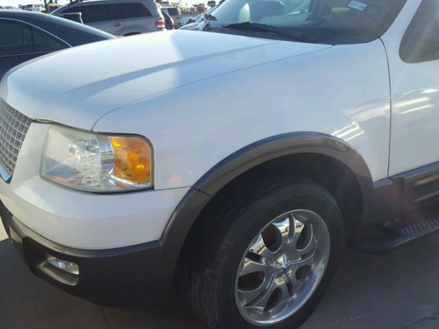 1FMFU15506LA51669 - 2006 FORD EXPEDITION WHITE photo 9