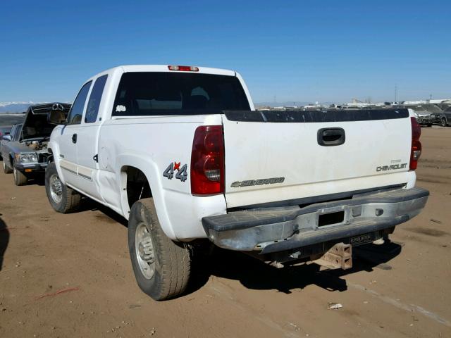 1GCHK29GX3E346394 - 2003 CHEVROLET SILVERADO WHITE photo 3