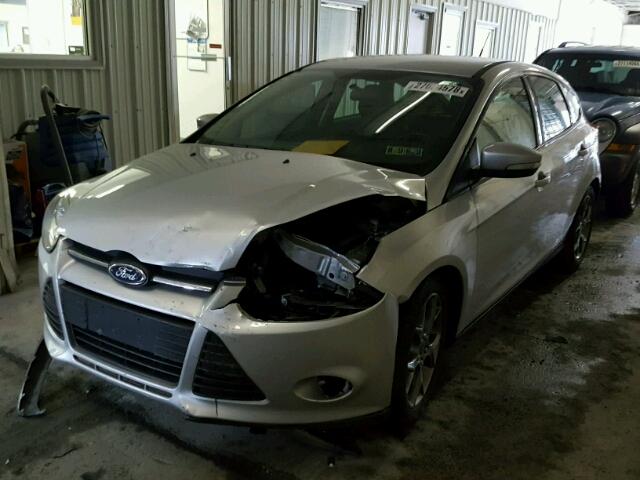 1FADP3K23EL337898 - 2014 FORD FOCUS SE GRAY photo 2