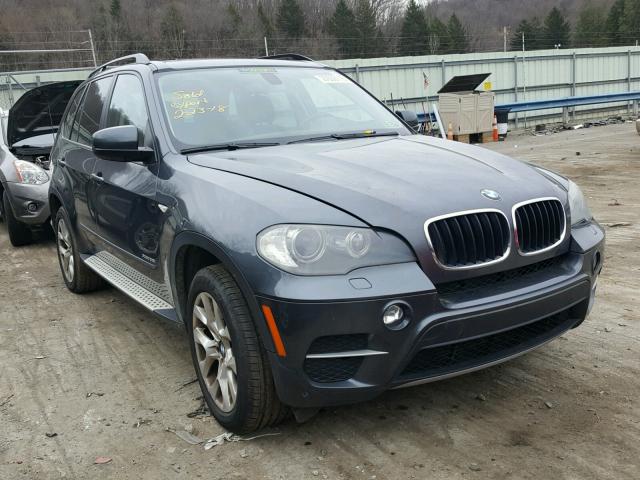 5UXZV4C5XBL416032 - 2011 BMW X5 XDRIVE3 GRAY photo 1