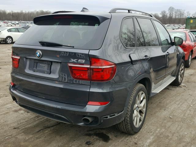 5UXZV4C5XBL416032 - 2011 BMW X5 XDRIVE3 GRAY photo 4