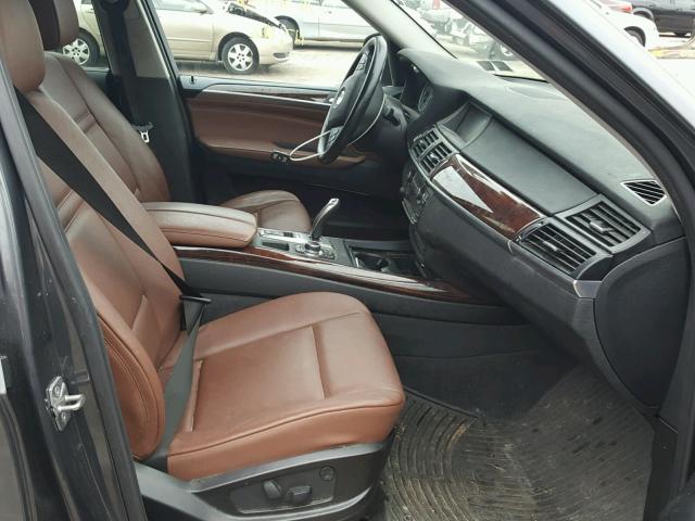 5UXZV4C5XBL416032 - 2011 BMW X5 XDRIVE3 GRAY photo 5