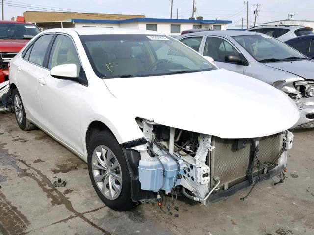 4T1BF1FK5FU013474 - 2015 TOYOTA CAMRY LE WHITE photo 1