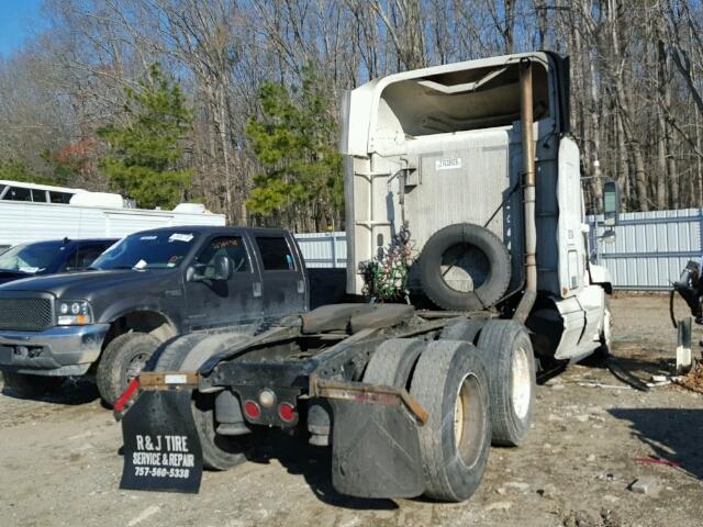 1FUJBBCK78LZ93197 - 2008 FREIGHTLINER CONVENTION WHITE photo 4