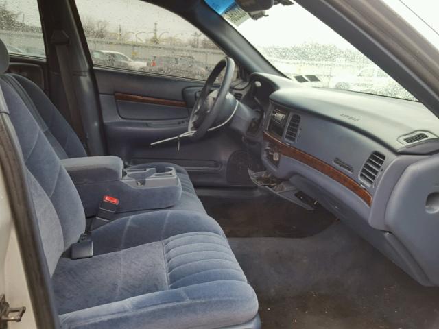 2G1WF55E019356734 - 2001 CHEVROLET IMPALA 银色 照片 5