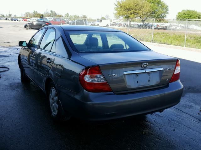 4T1BF32K33U561096 - 2003 TOYOTA CAMRY LE GRAY photo 3