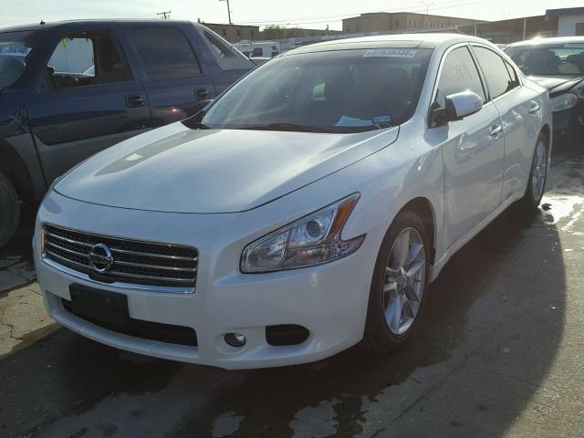 1N4AA5APXAC867924 - 2010 NISSAN MAXIMA S WHITE photo 2