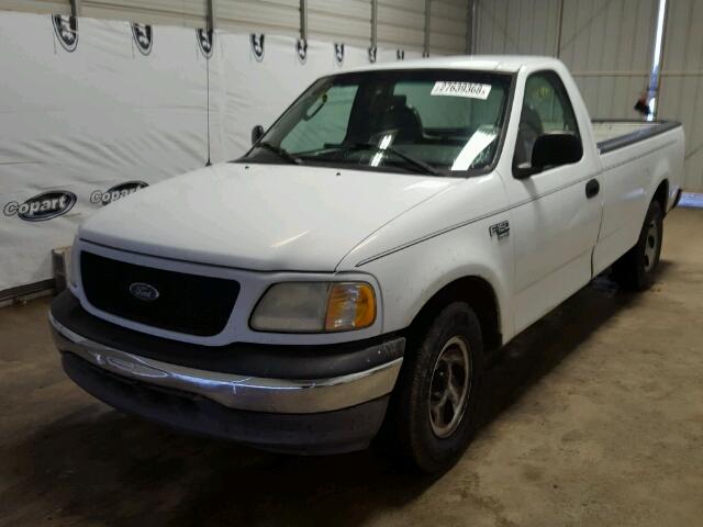 1FTRF17W62NB44759 - 2002 FORD F150 WHITE photo 2