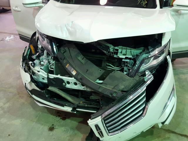 5LMTJ2AH7FUJ12606 - 2015 LINCOLN MKC 白色 照片 7