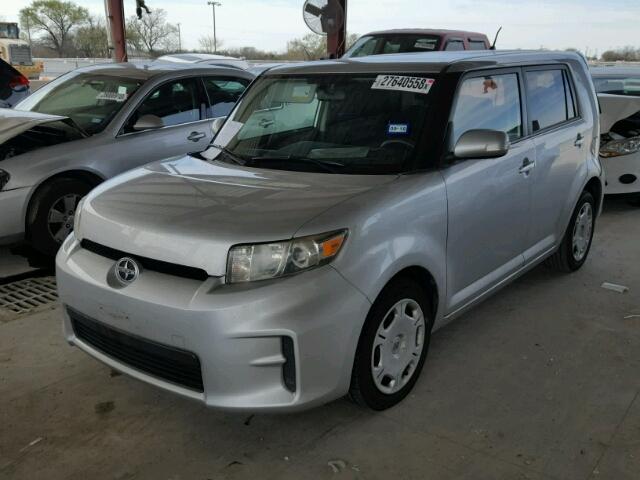 JTLZE4FE2CJ026850 - 2012 TOYOTA SCION XB SILVER photo 2