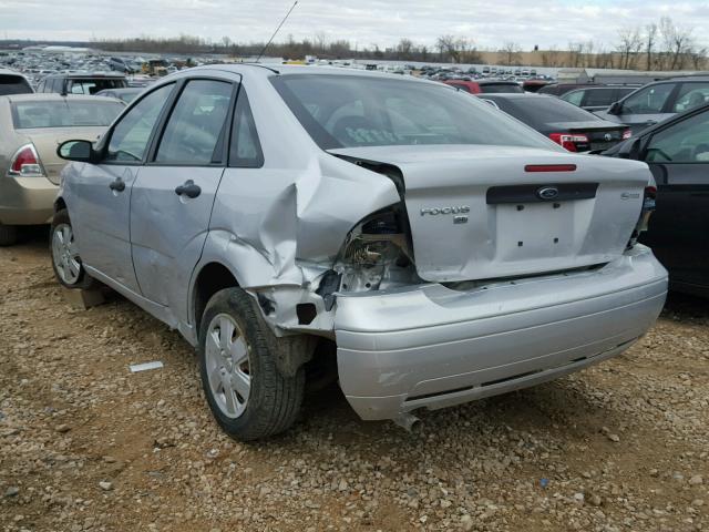 1FAFP34N67W174911 - 2007 FORD FOCUS ZX4 SILVER photo 3