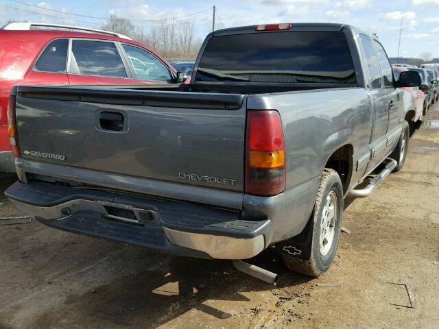 2GCEC19V021288353 - 2002 CHEVROLET SILVERADO GRAY photo 4