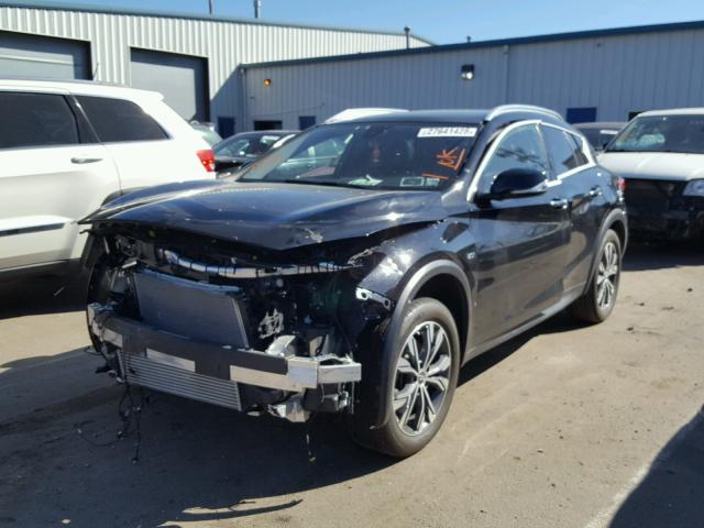 SJKCH5CRXHA025309 - 2017 INFINITI QX30 BASE BLACK photo 2