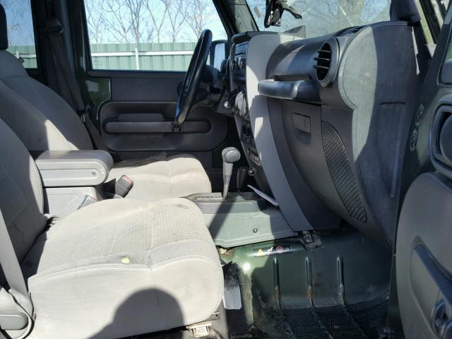 1J4GA59147L105972 - 2007 JEEP WRANGLER S GREEN photo 5