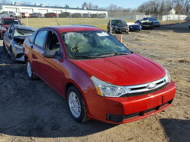 1FAHP3FNXAW260526 - 2010 FORD FOCUS SE RED photo 1