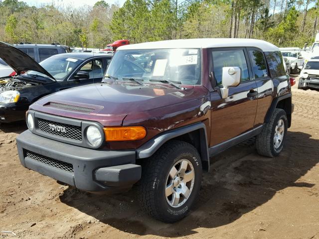 JTEBU11F270098461 - 2007 TOYOTA FJ CRUISER MAROON photo 2