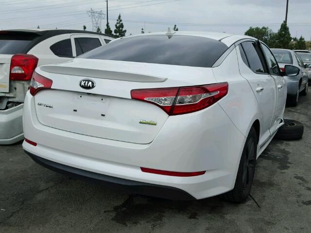 KNAGM4ADXC5022703 - 2012 KIA OPTIMA HYB WHITE photo 4