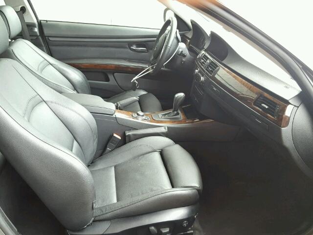 WBAKF9C5XBE261593 - 2011 BMW 335 XI GRAY photo 5