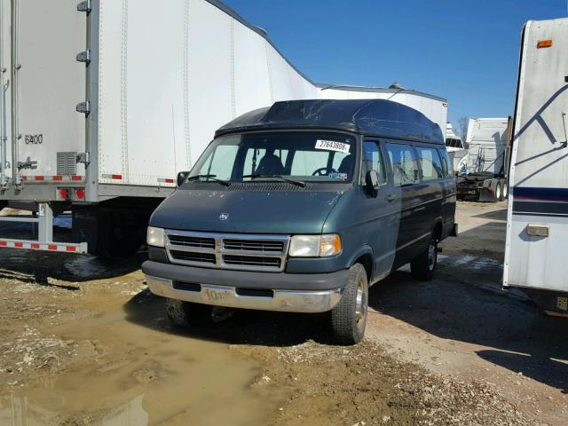 2B5WB35Y9VK504789 - 1997 DODGE RAM WAGON GREEN photo 2