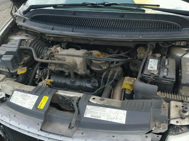 2C8GP64L81R144824 - 2001 CHRYSLER TOWN & COU SILVER photo 7