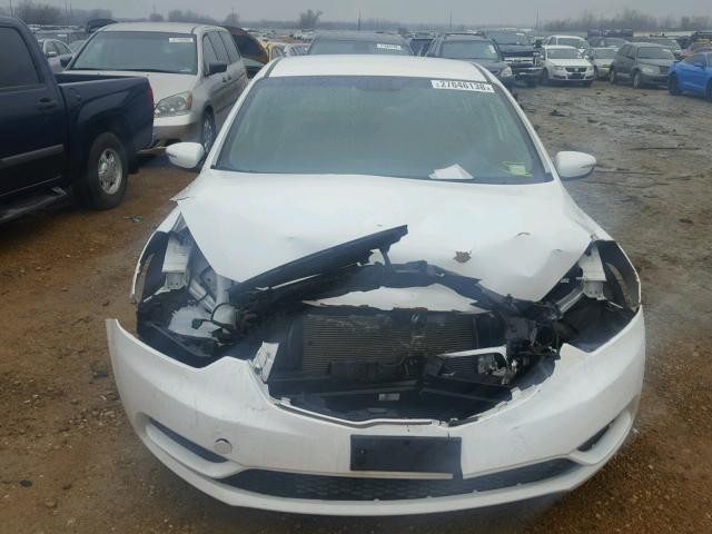 KNAFX4A65F5389050 - 2015 KIA FORTE LX WHITE photo 7