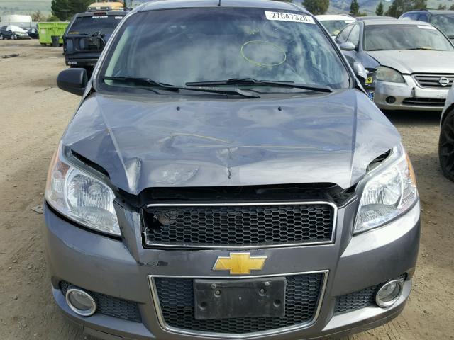 KL1TG66E09B386023 - 2009 CHEVROLET AVEO LT GRAY photo 9