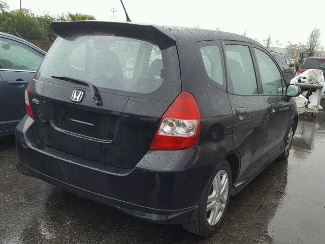 JHMGD38608S023760 - 2008 HONDA FIT SPORT BLACK photo 4