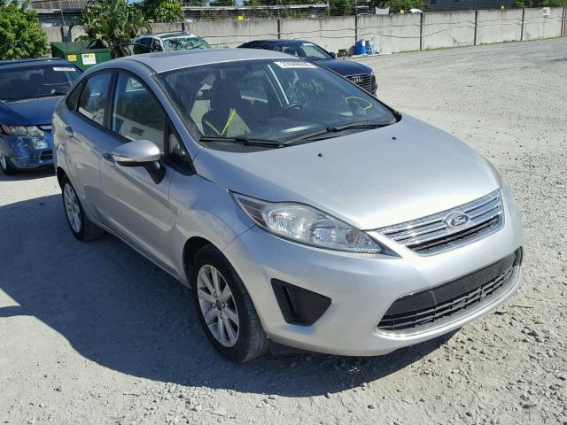 3FADP4BJ0DM103194 - 2013 FORD FIESTA SE SILVER photo 1