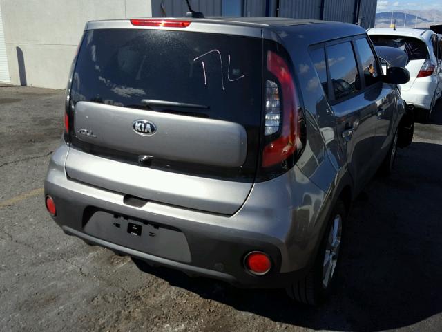 KNDJN2A23J7536032 - 2018 KIA SOUL GRAY photo 4