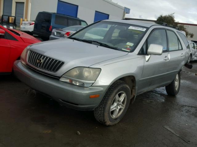 JT6HF10U8Y0126247 - 2000 LEXUS RX 300 SILVER photo 2