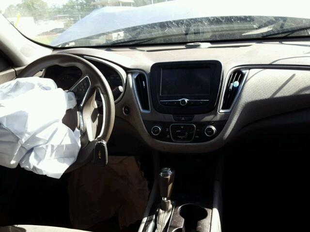 1G1ZB5ST9GF333545 - 2016 CHEVROLET MALIBU LS ვერცხლისფერი ფოტო 9