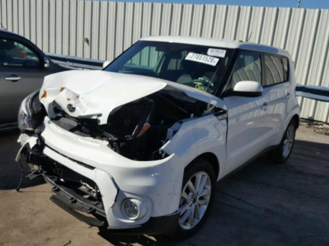 KNDJP3A56J7888628 - 2018 KIA SOUL + WHITE photo 2