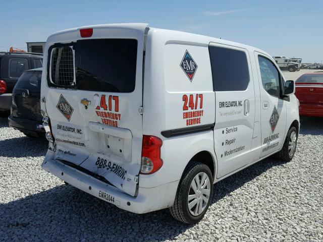 3N63M0ZN1FK711141 - 2015 CHEVROLET CITY EXPRE WHITE photo 4