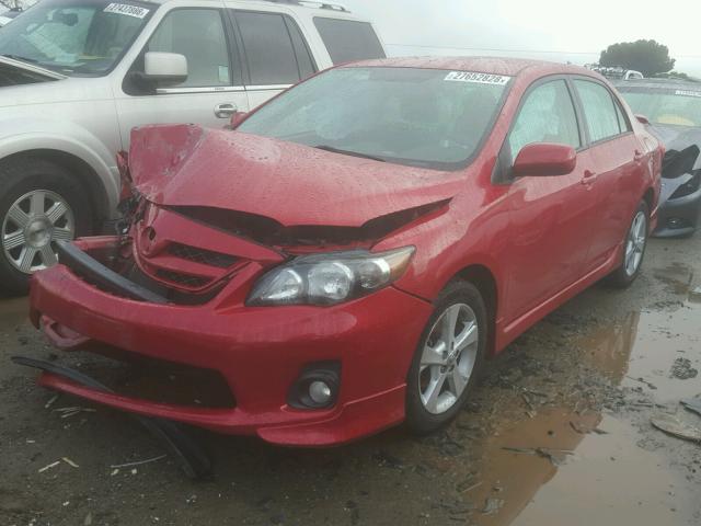 2T1BU4EEXDC986383 - 2013 TOYOTA COROLLA BA RED photo 2