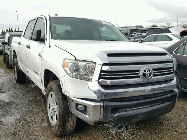 5TFDY5F11HX625565 - 2017 TOYOTA TUNDRA CRE WHITE photo 1